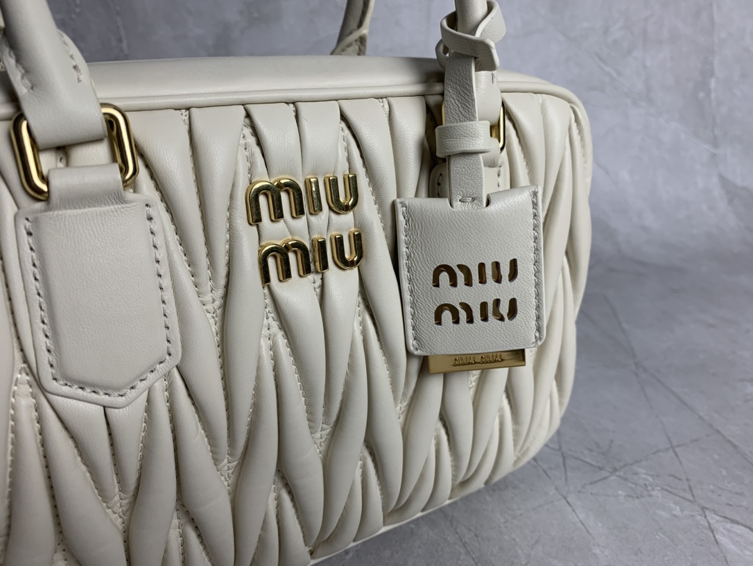 Miu Miu too etty bowling medium handbag 5BB124