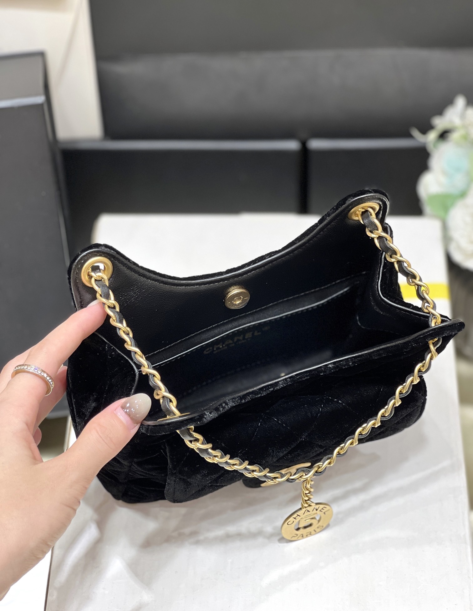 Chanel 23B velvet hobo AS4323