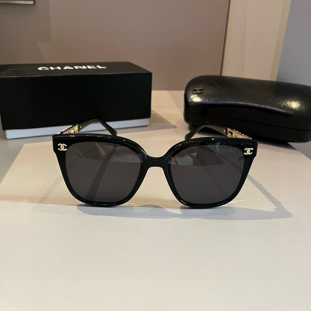 Chanel round frame sunglasses