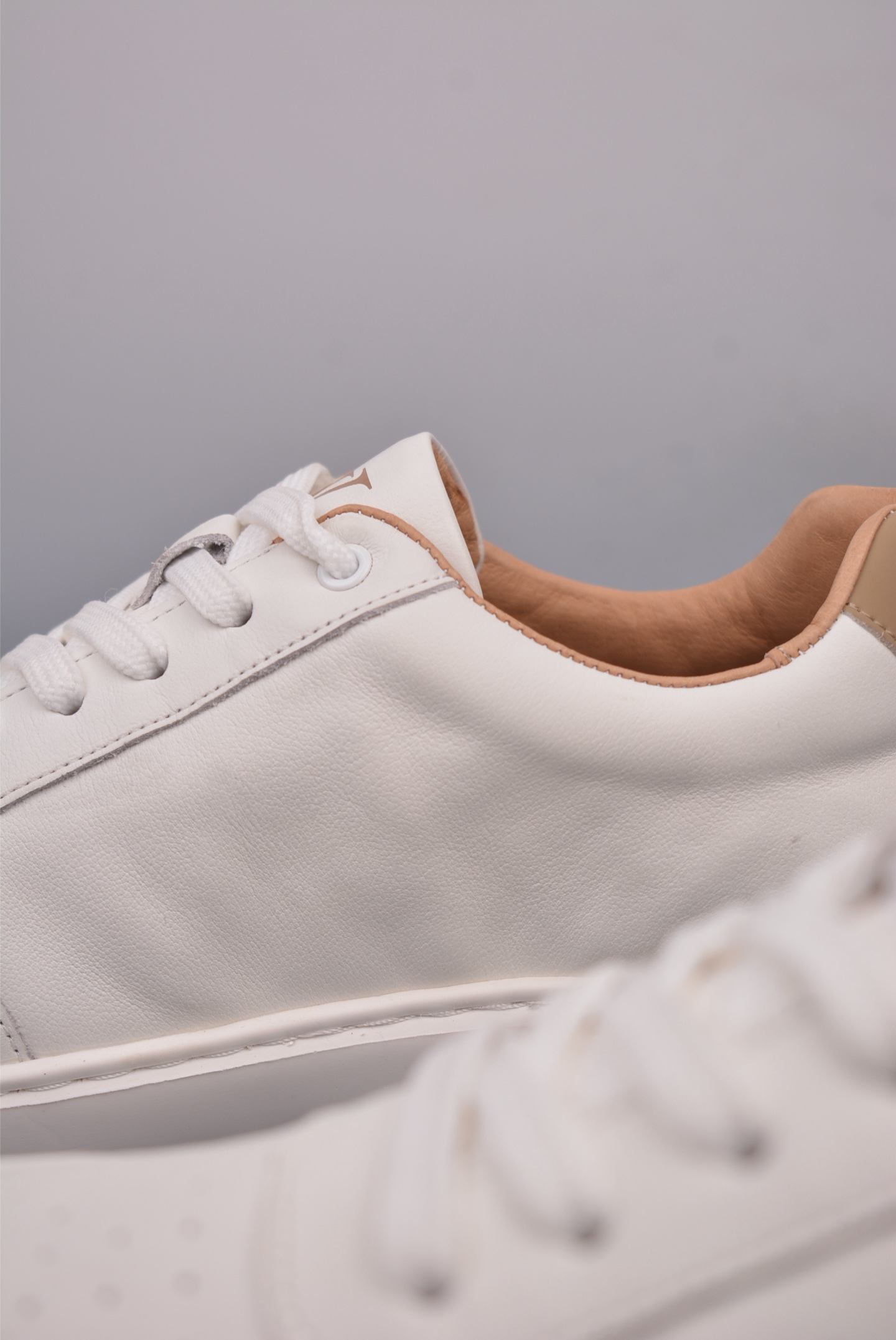 Louis Vuitton sneakers white 51BCOLORE