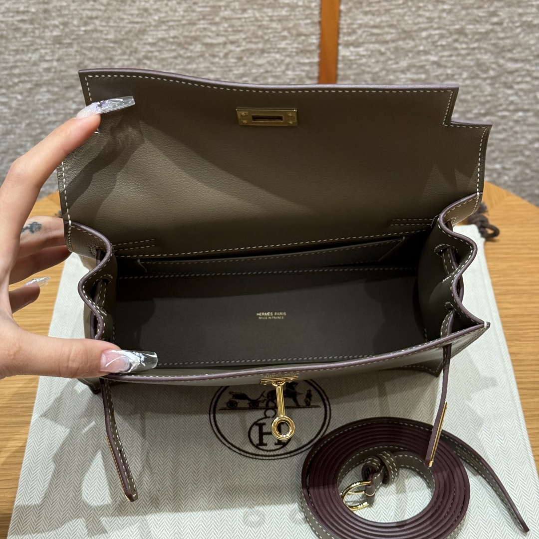 Hermès Kelly Danse 18Etoupe Handbag (Handmade to order)