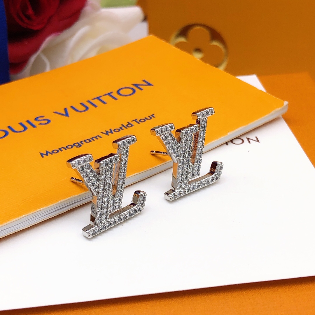 Louis Vuitton Letter Diamond Stud Earrings
