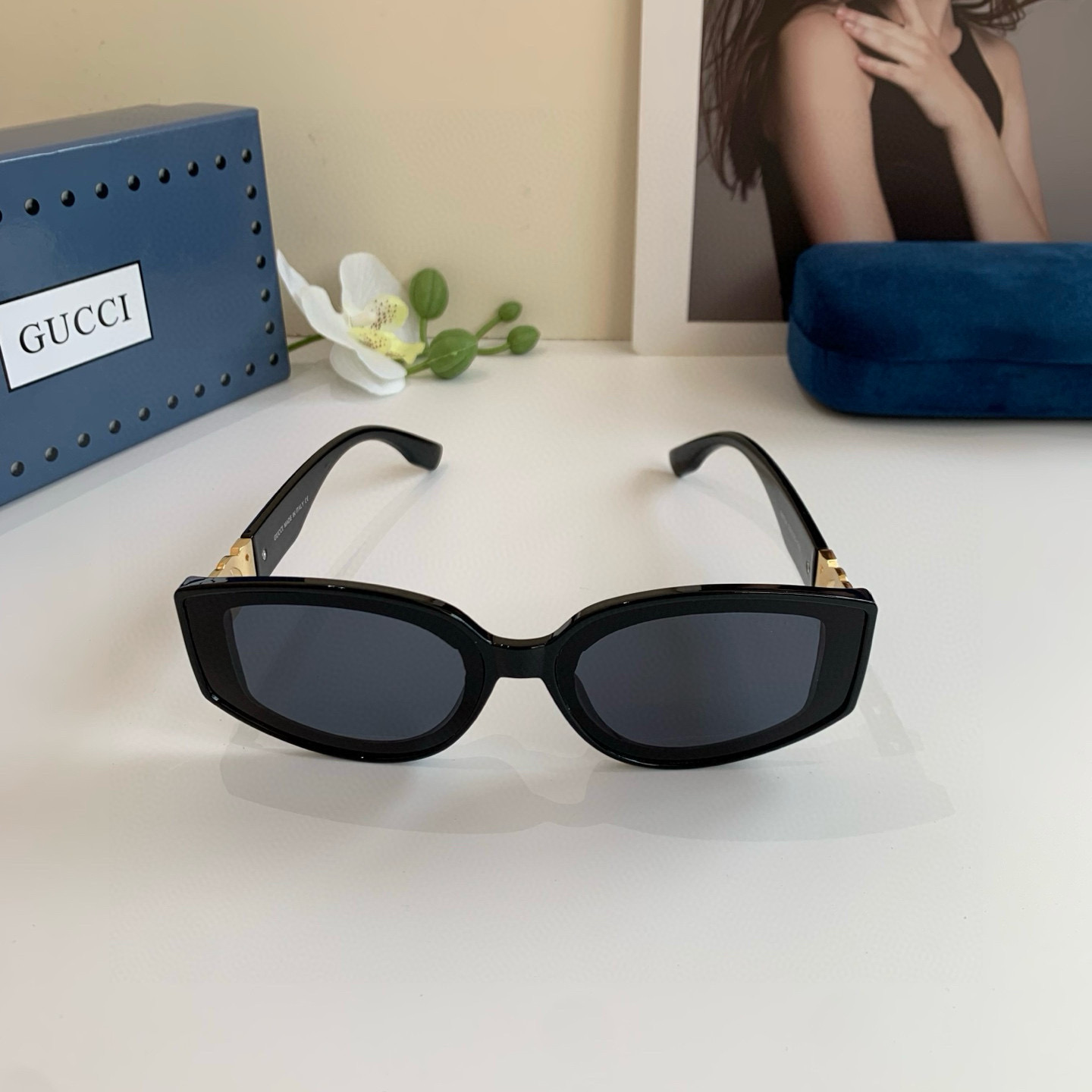 Gucci Round Frame Sunglasses
