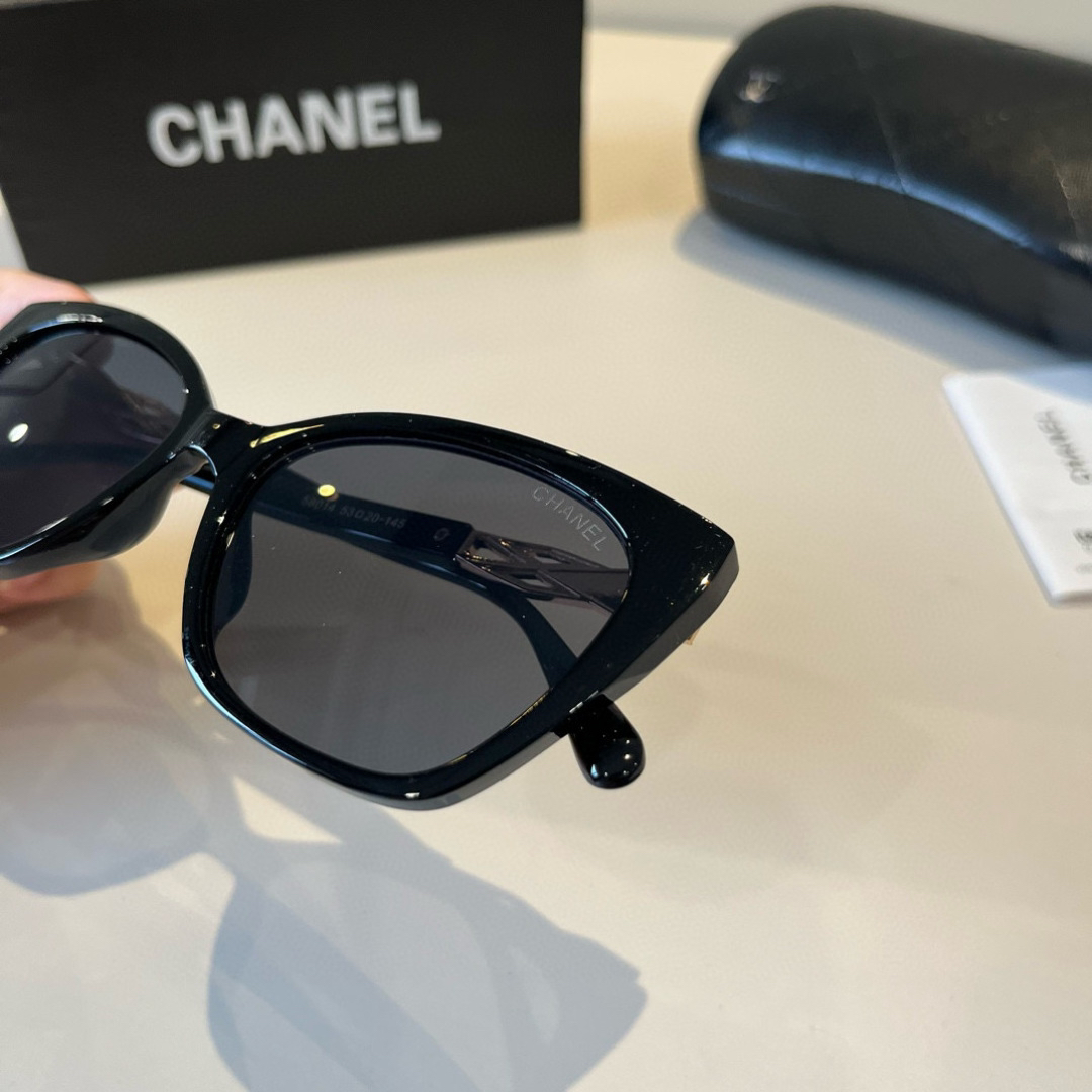 Chanel round frame sunglasses