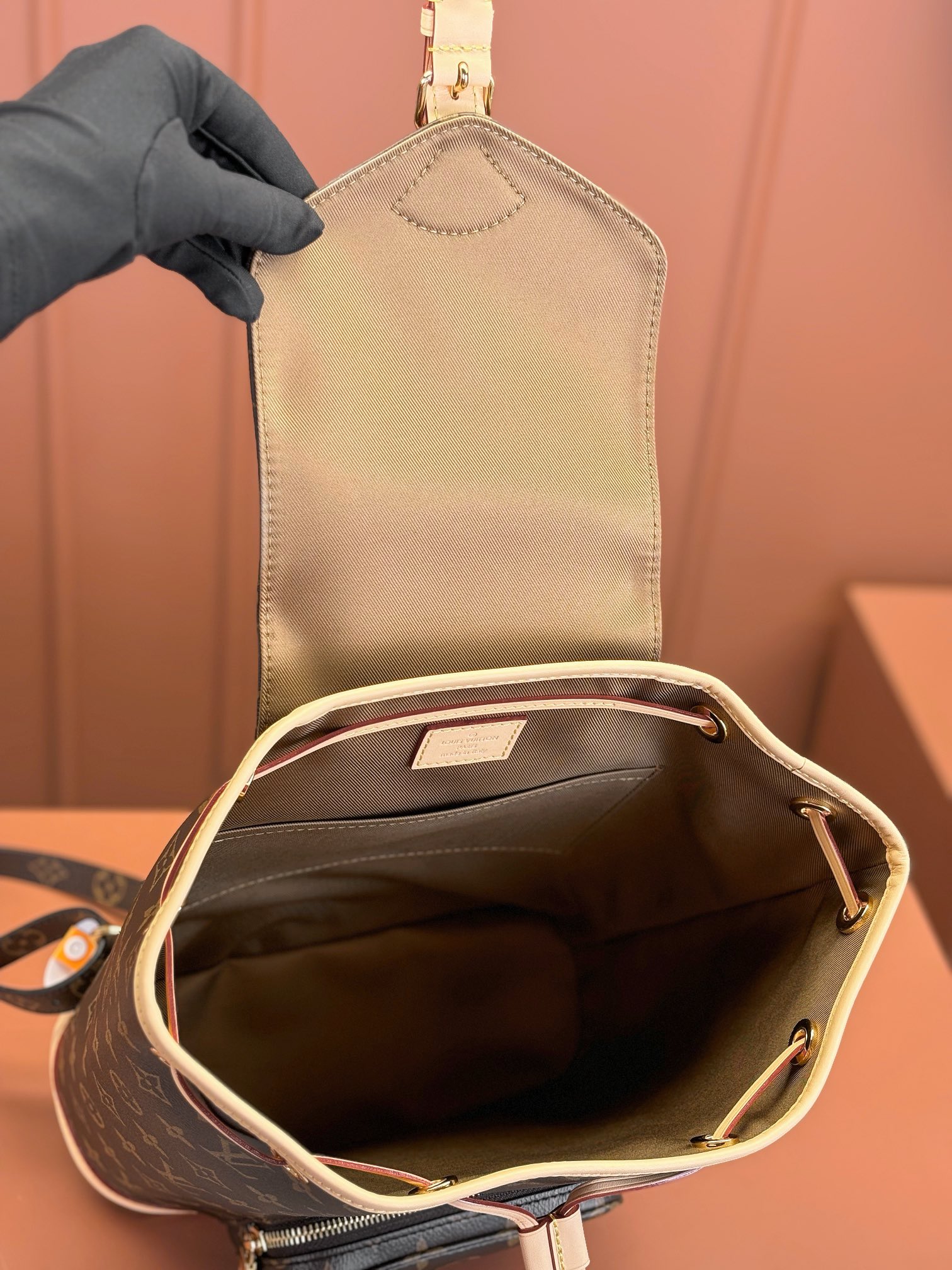 Louis Vuitton montsouris backpack M11198