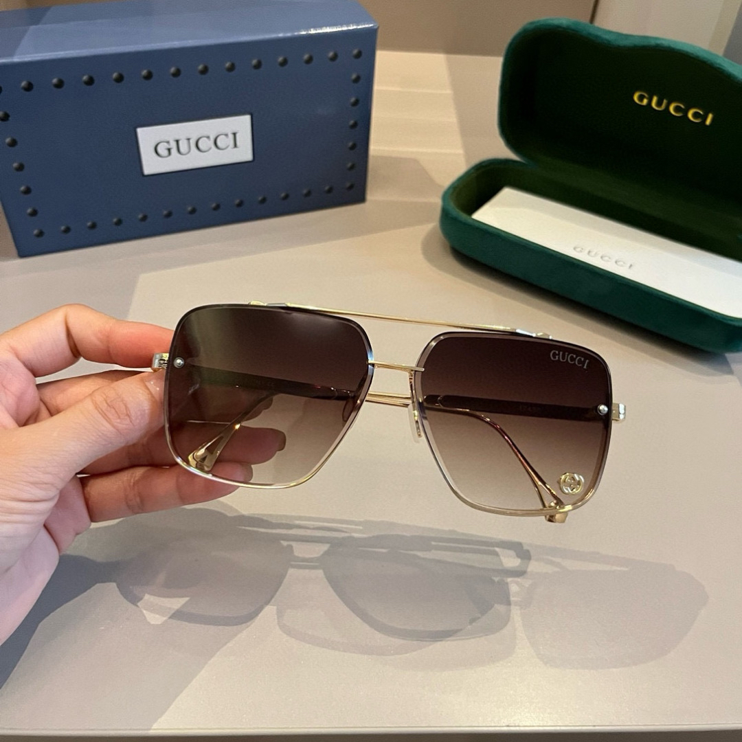 Gucci Square Frame Sunglasses