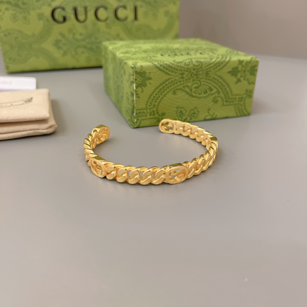 Gucci GG Flat Gold Bracelet