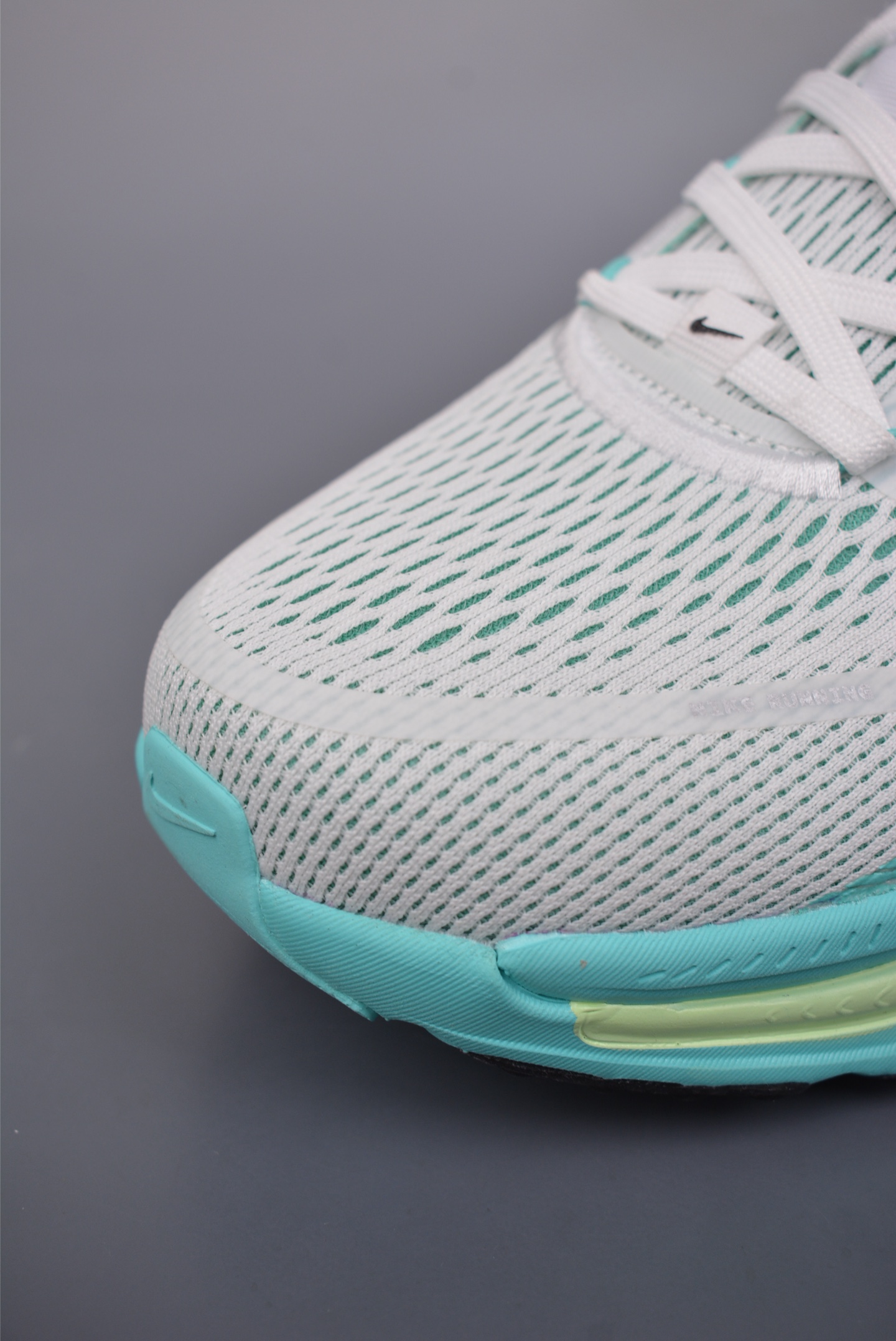 Nike Vomero 18 ZoomX White Green HM6803-103