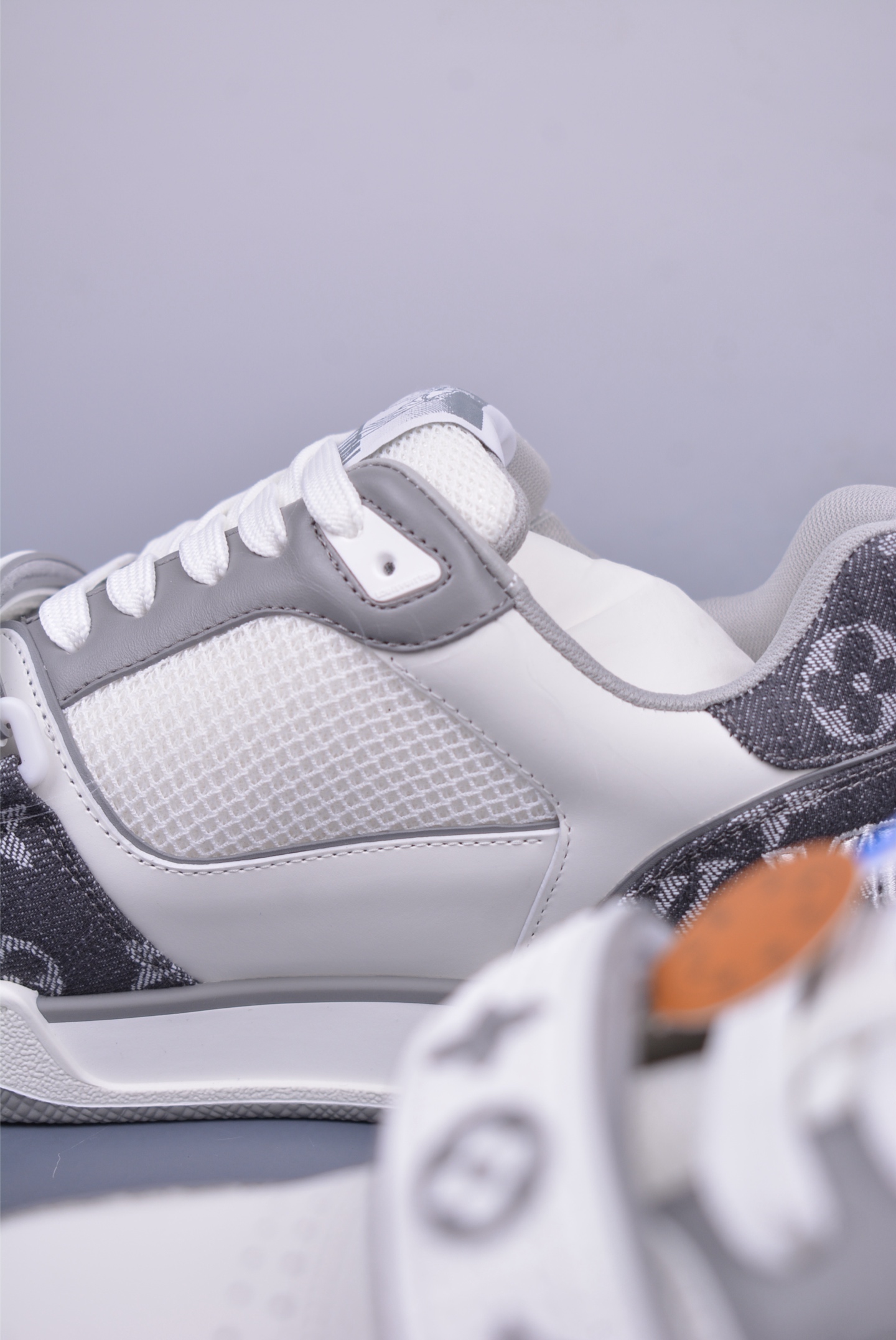 Louis Vuitton Trainer Sneaker Low 