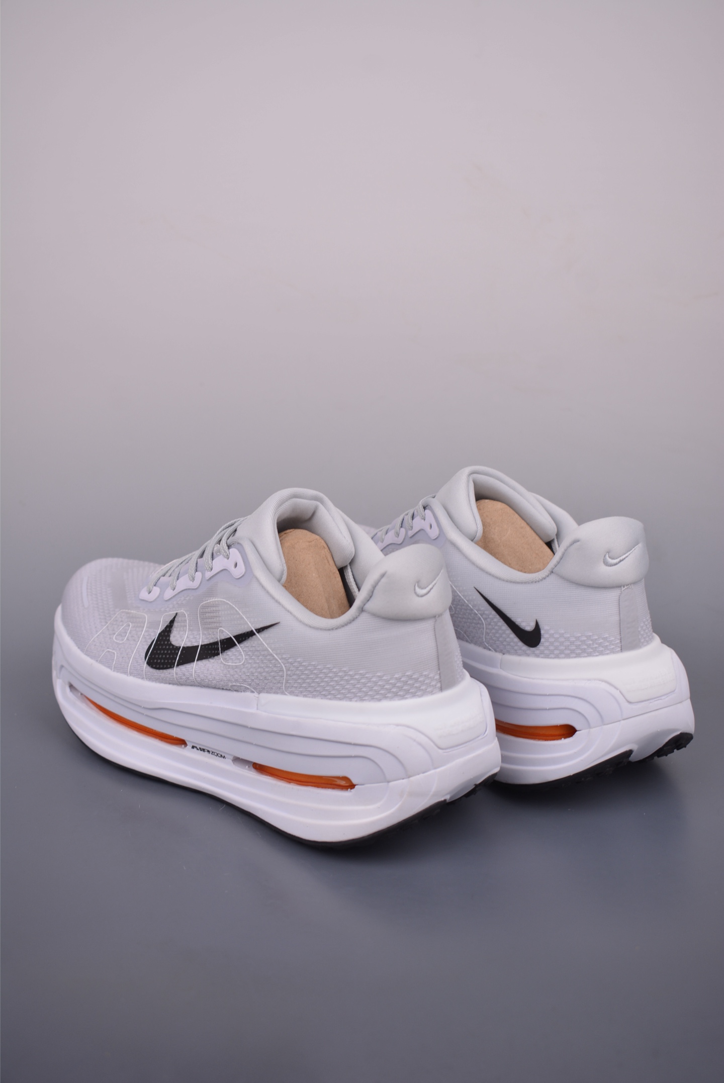 Nike Vomero premium running shoes HM5973-603