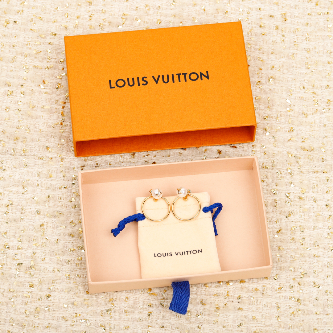Louis Vuitton Hoop Pearl Earrings