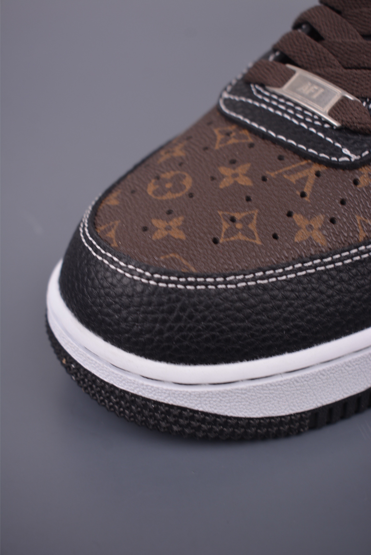 Louis Vuitton x Nike Air Force 1 Low 