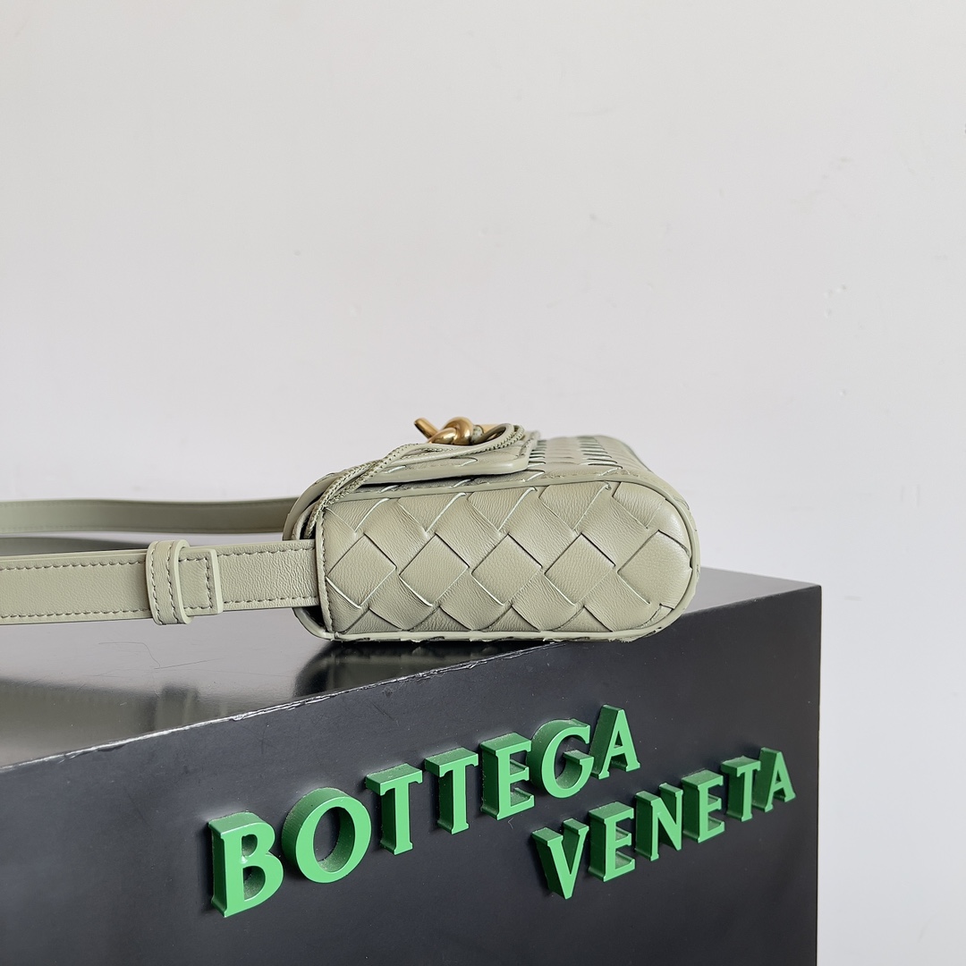Bottega Veneta Mini Andiamo Bag 755545