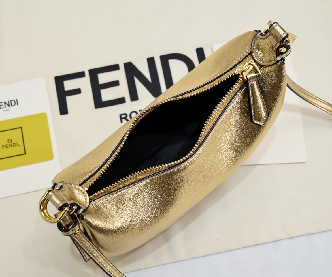 FENDI praphy underarm bag 1009