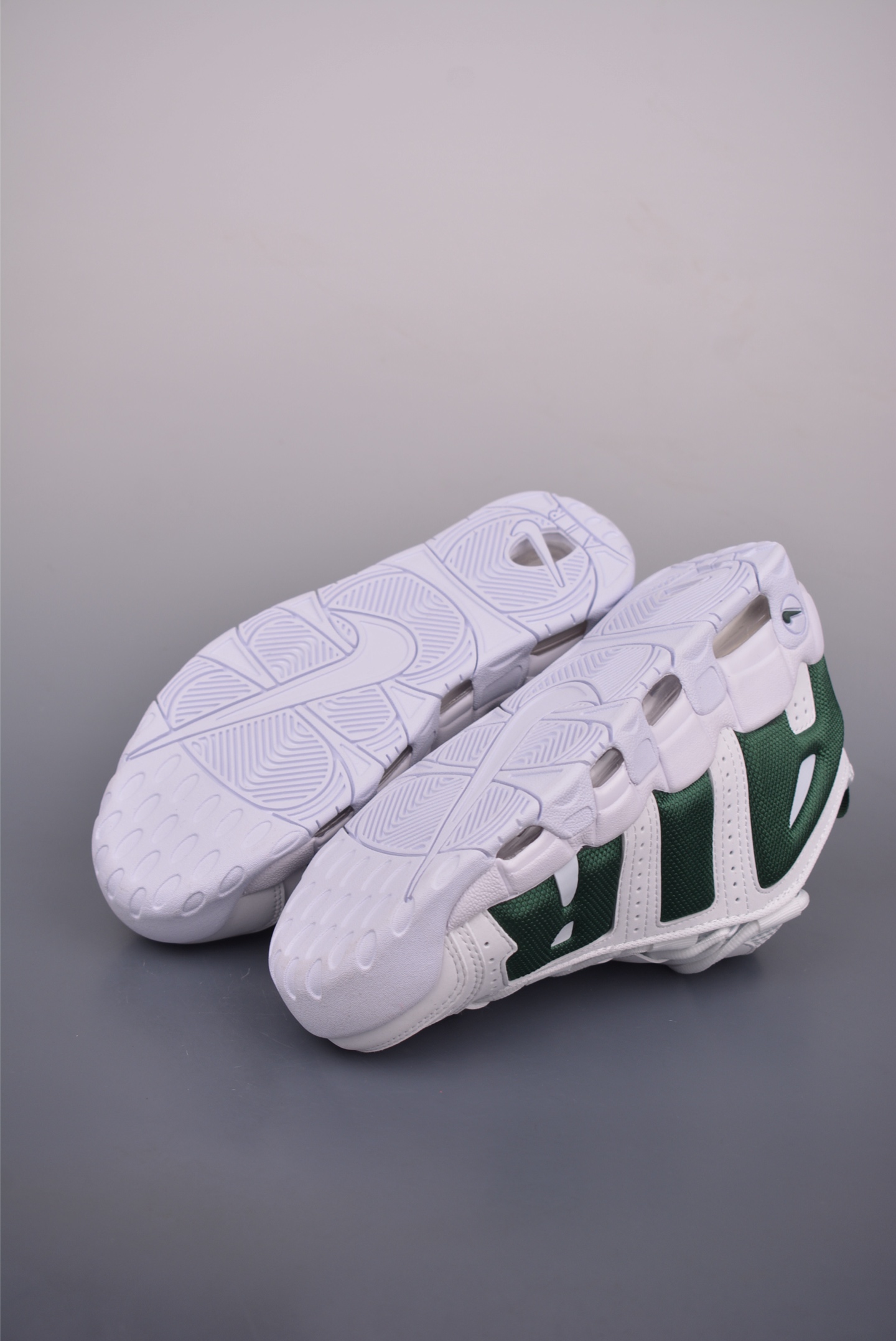 Nike Air More Uptempo Low 