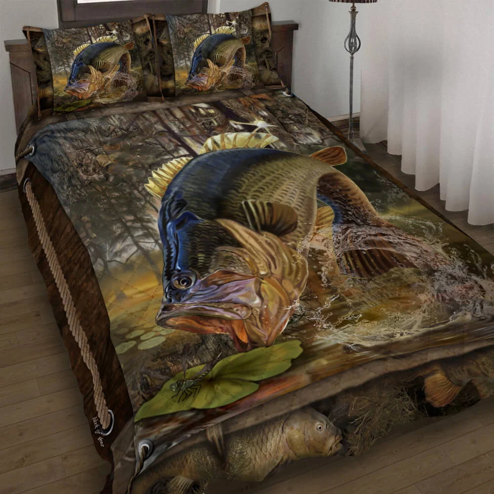 Largemouth Bass Fishing Quilt Bed Set