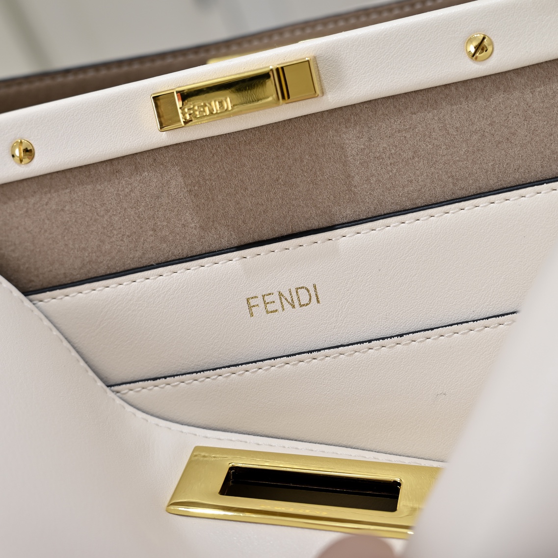 FENDI ekaboo Soft medium handbag 8801