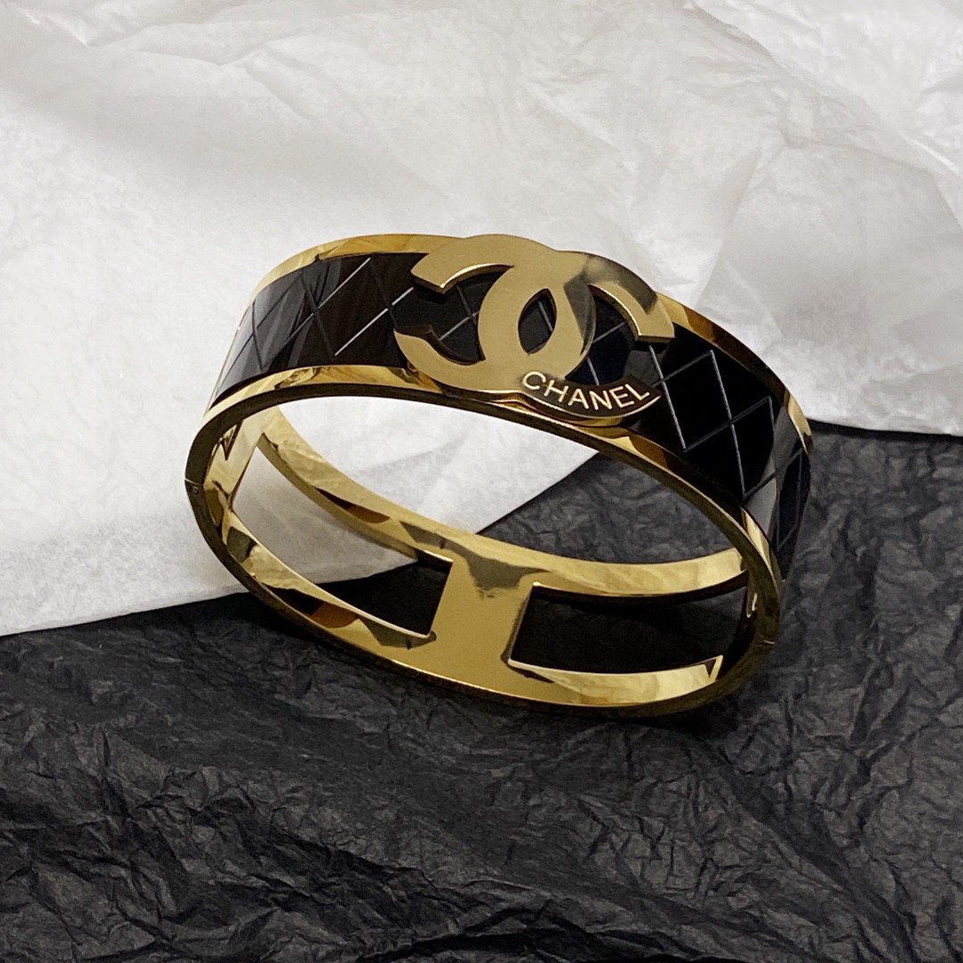Chanel wide diamond bracelet