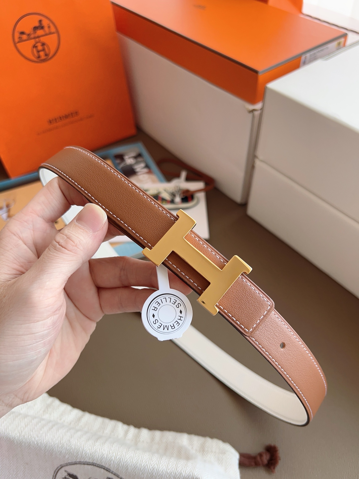 Hermès 2025 New Women's Double-Sided Belt 2.4cm Width