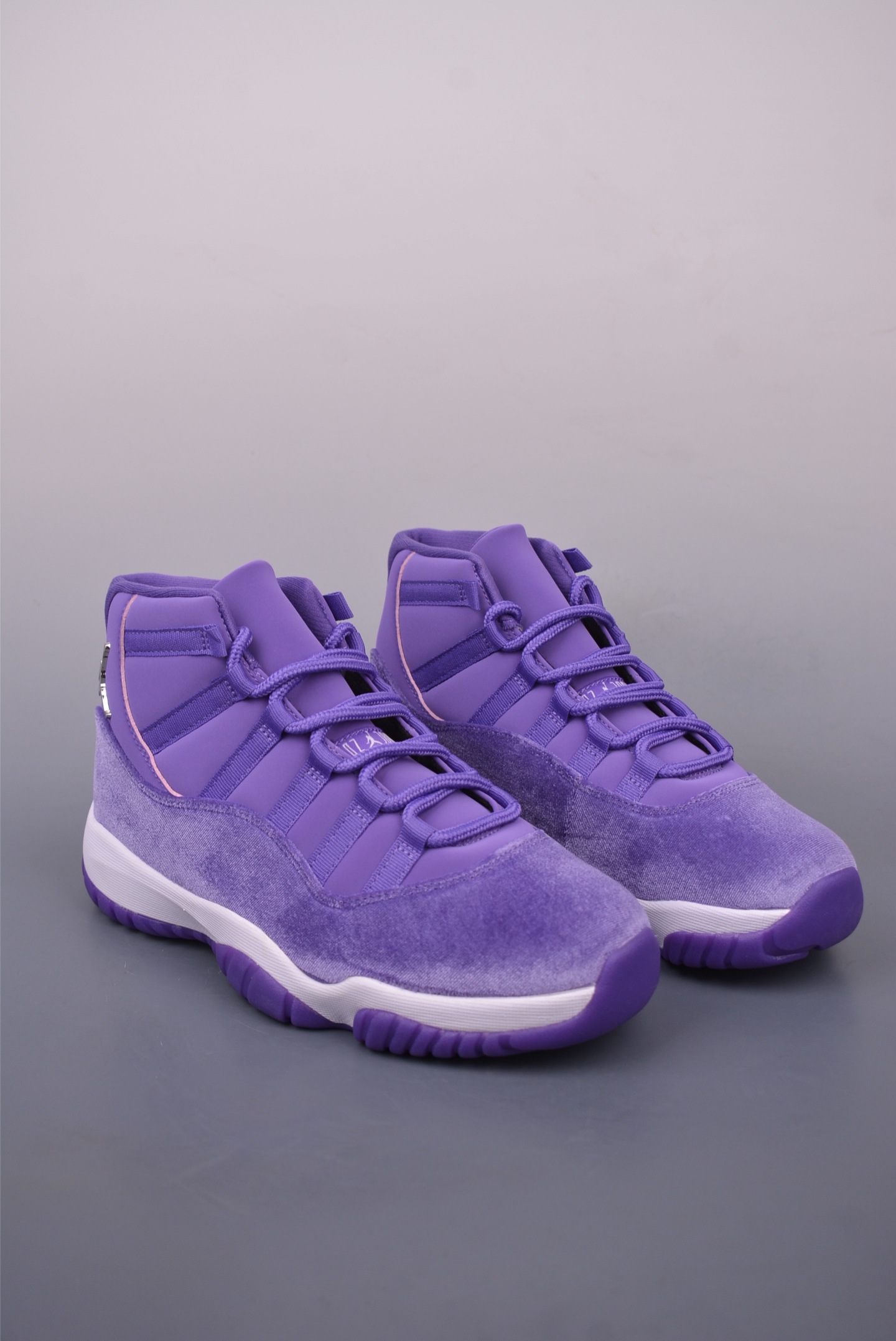 Air Jordan 11 Retro Lavender CT8012-555