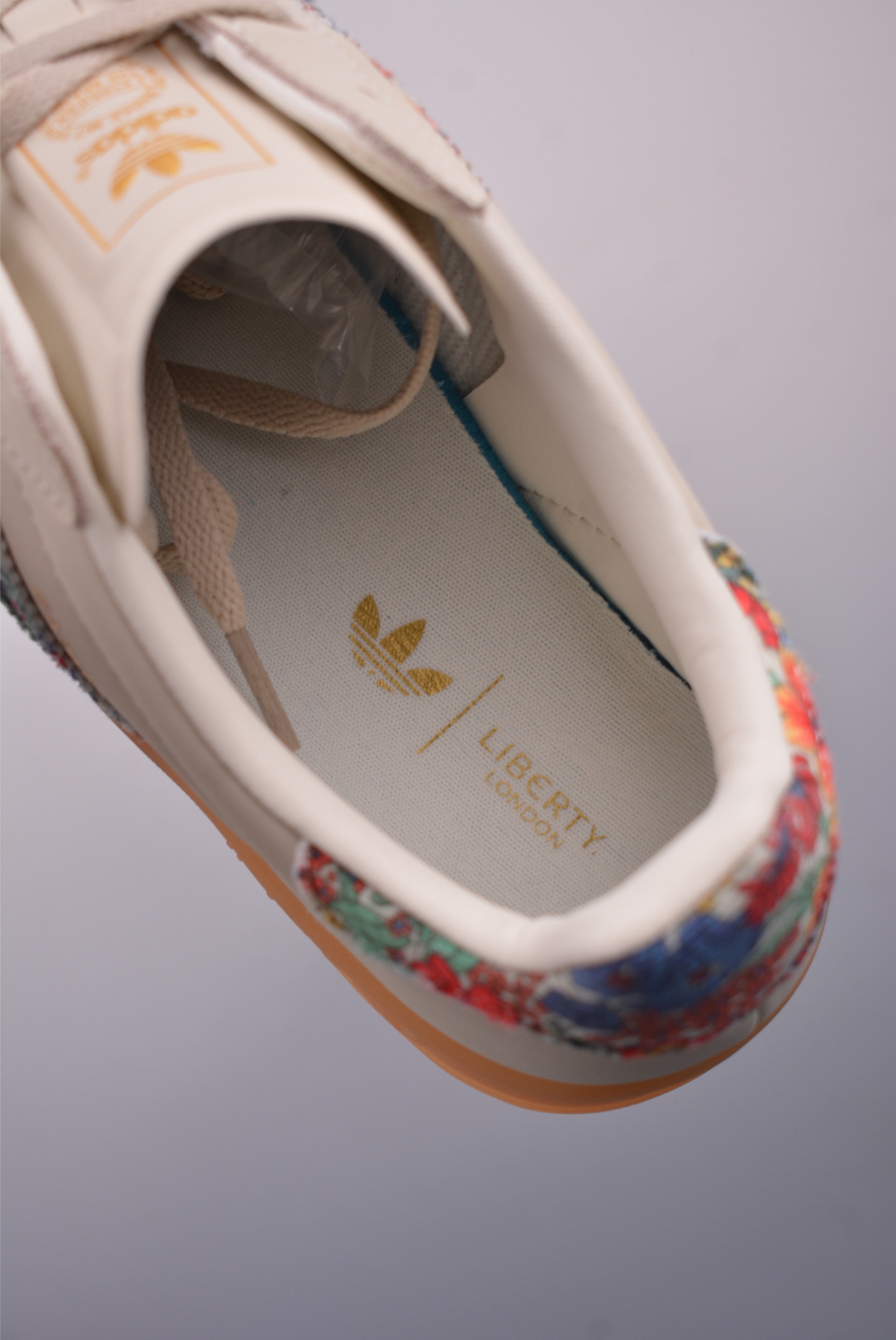 adidas Originals Gazelle INdoor Beige and Green Peanut Rubber Sole JH7370