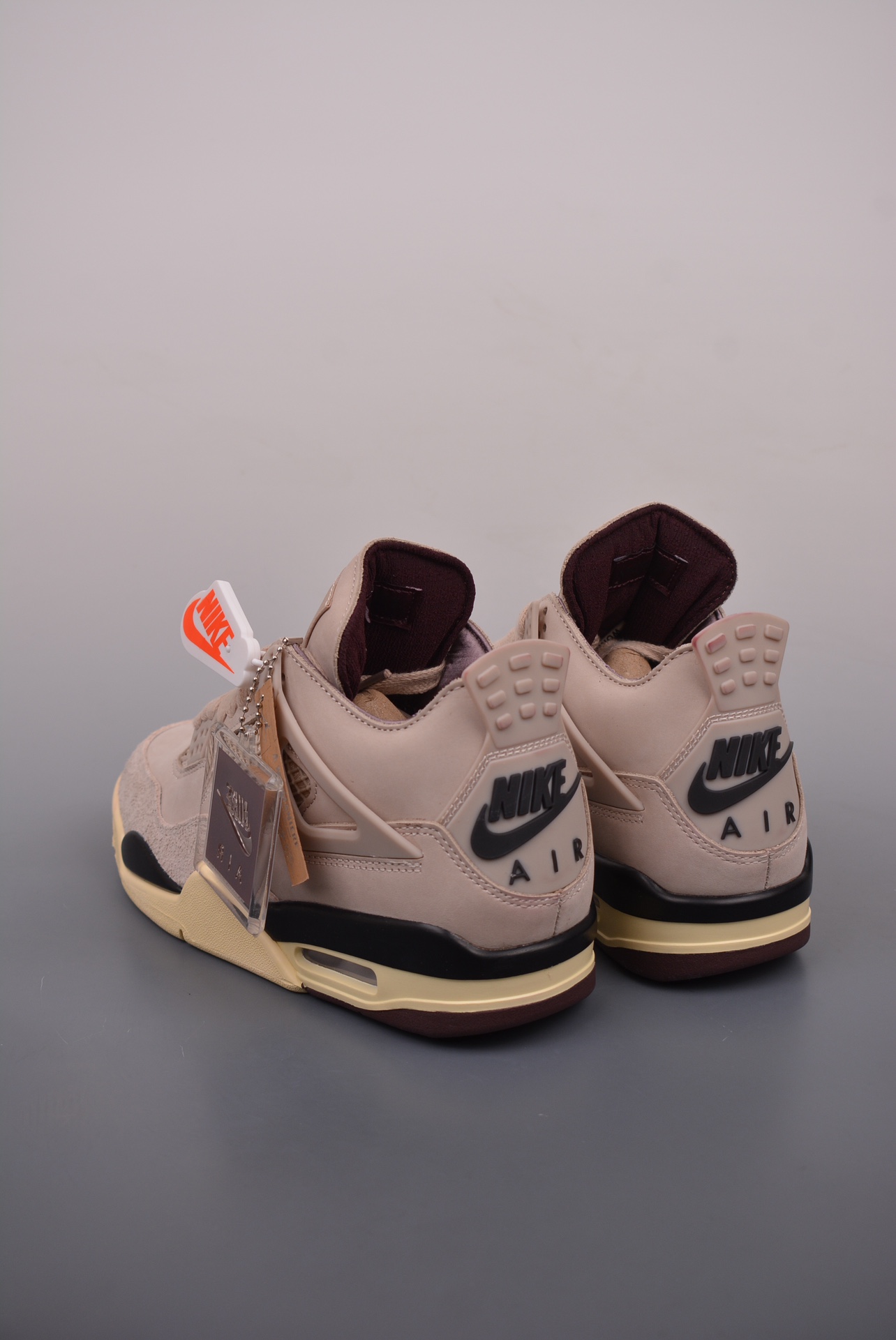 A Ma Maniére x Nike Air Jordan 4 Retro SP Fossil Stone FZ4610-200