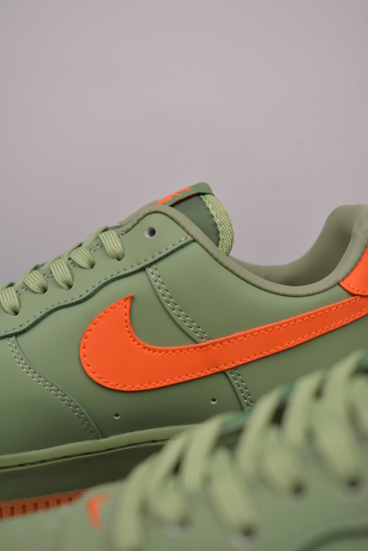 Nike Air Force 1 Low PremiumOil GreenSafety Orange HJ9118-386