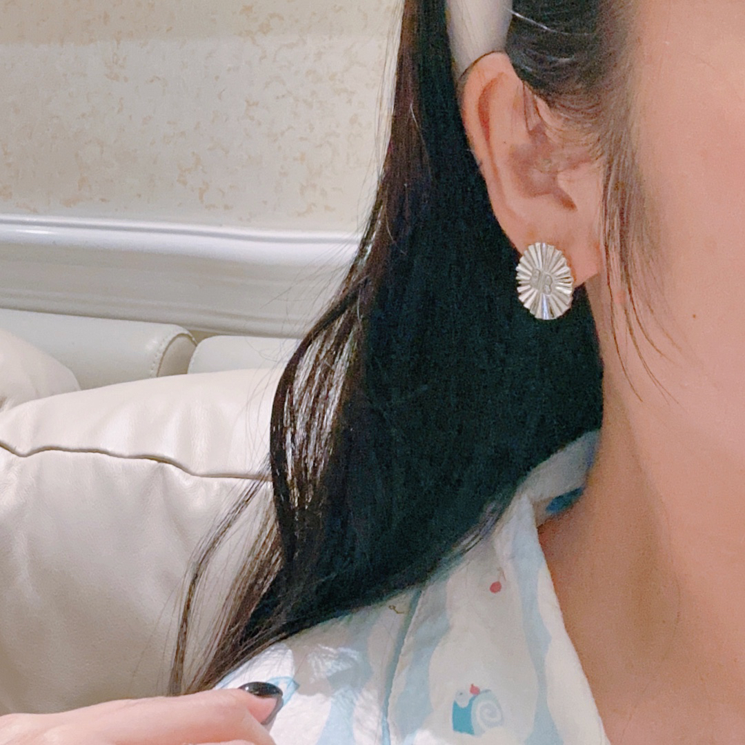 Balenciaga simple floral earrings