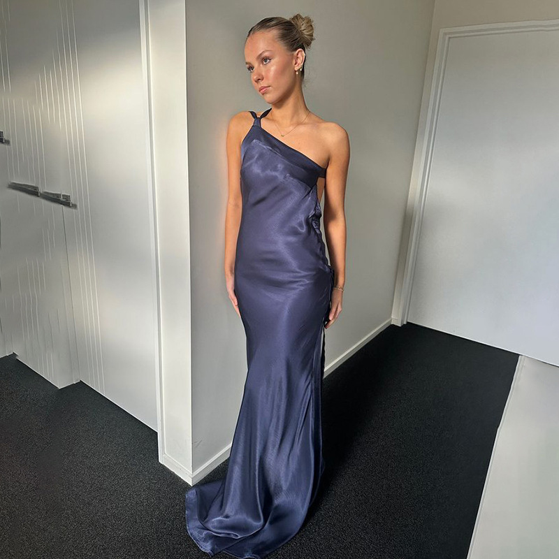 CornflowerBlue Fashionable sexy girl sleeveless slanting collar hollow backless high-waisted slim dress dress