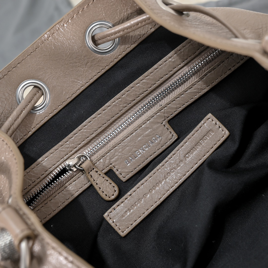 Balenciaga Le Cagole Bucket Bag