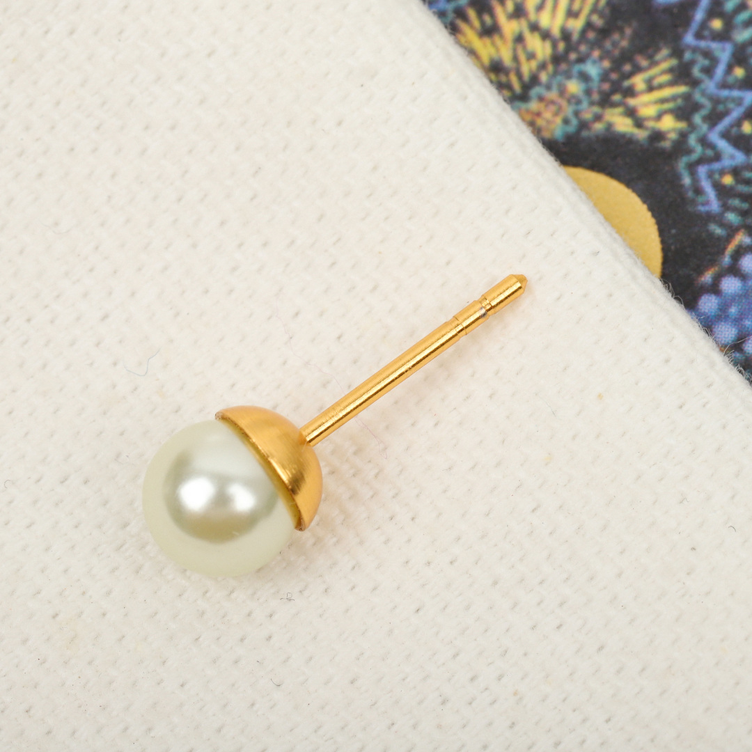 Dior Pearl Letter Earrings