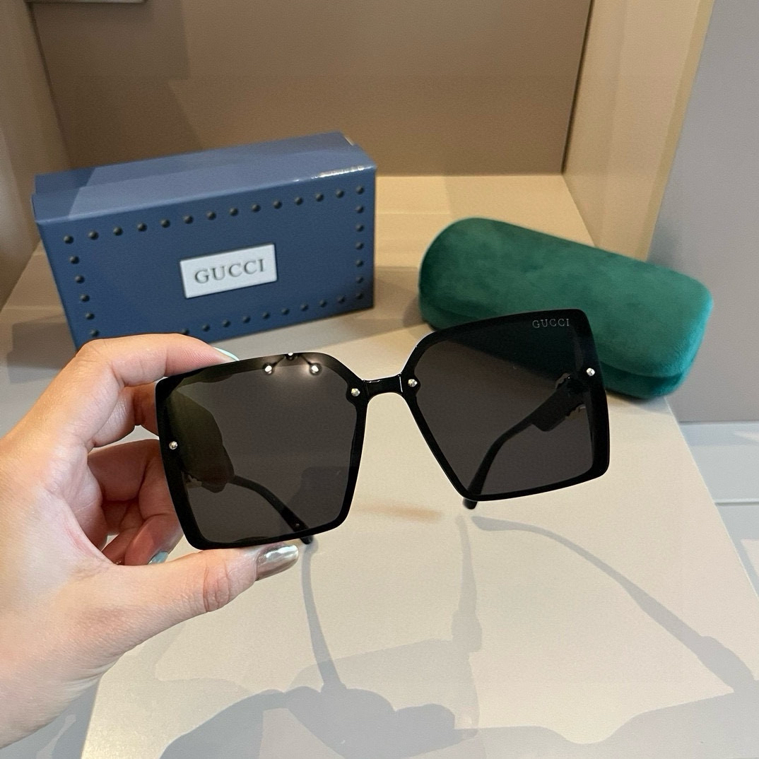 Gucci Square Frame Sunglasses