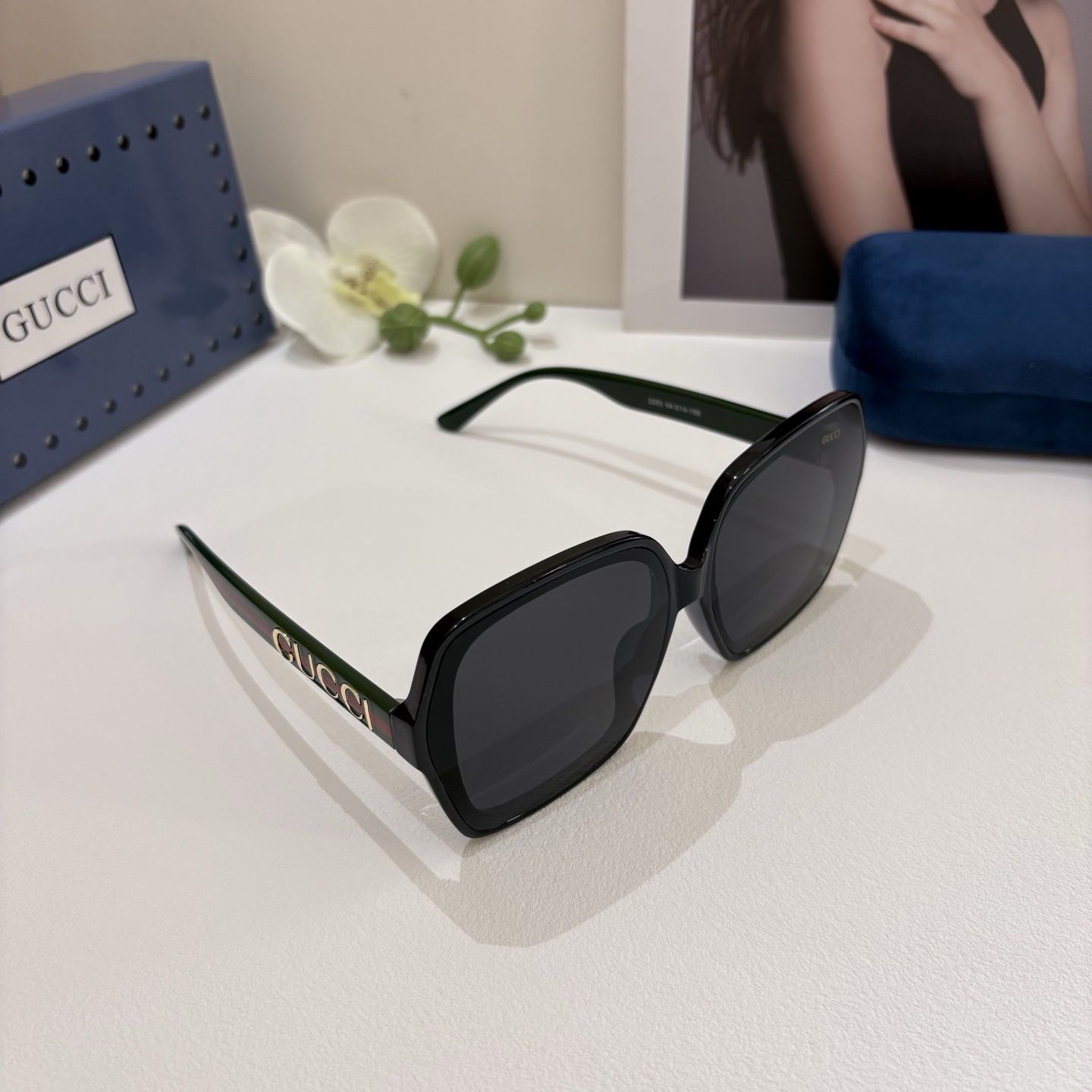 Gucci Round Frame Sunglasses
