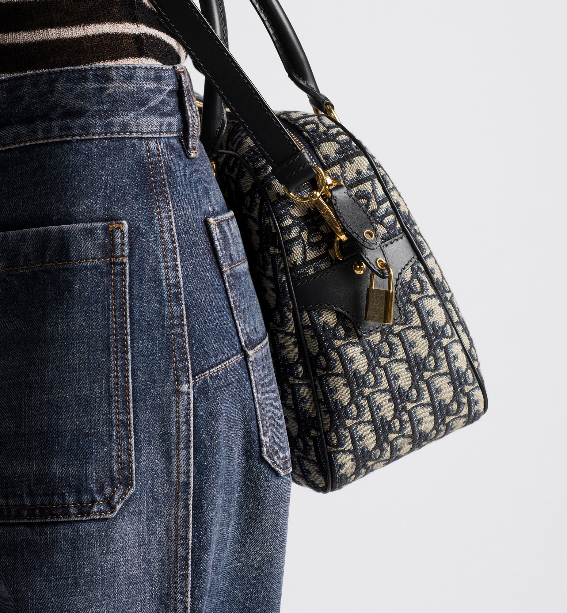 Dior Large D-Vibe Bowling Bag M1341UTZQ_M928