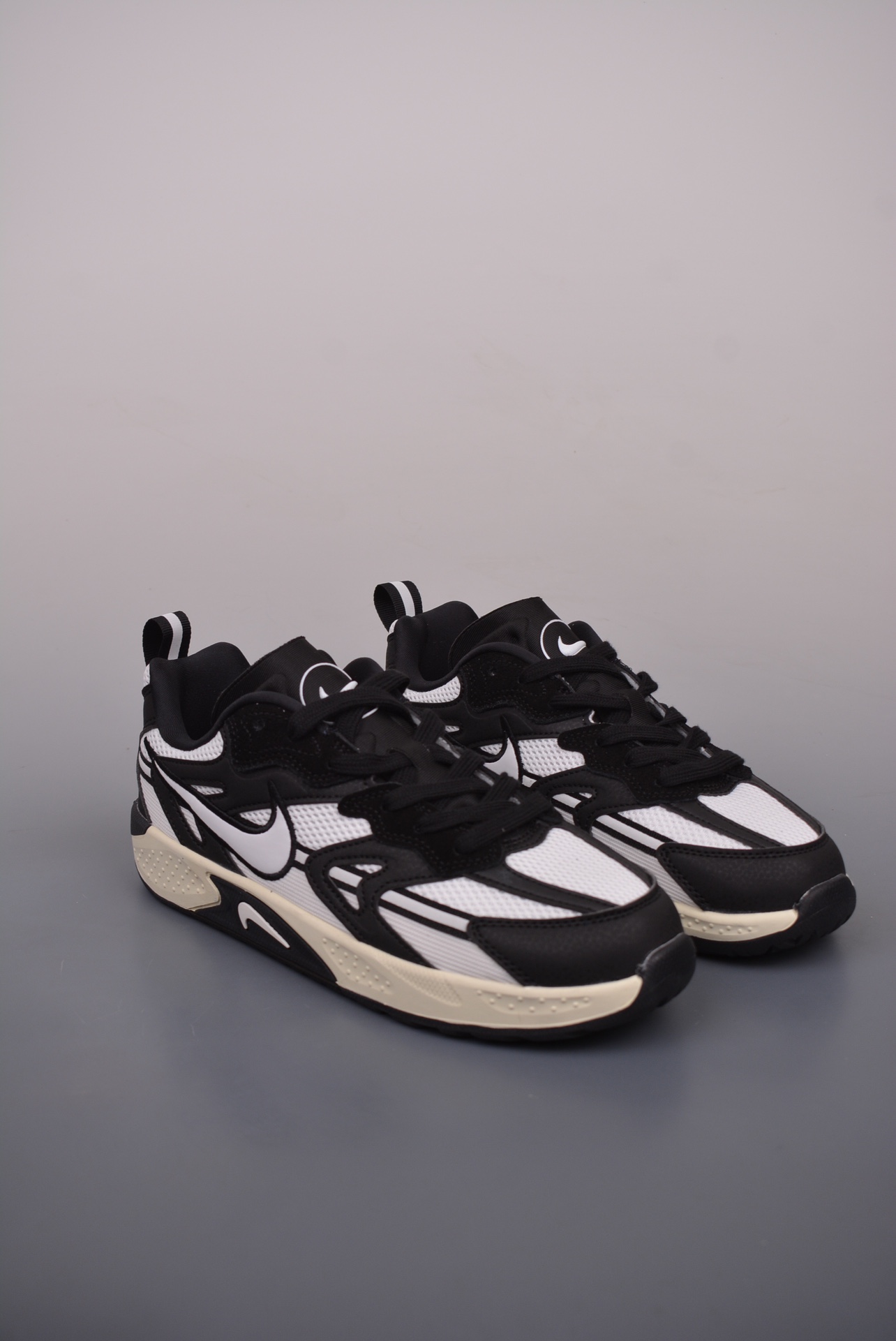 Futura x Nike Jam Breaking Black and White FZ8966