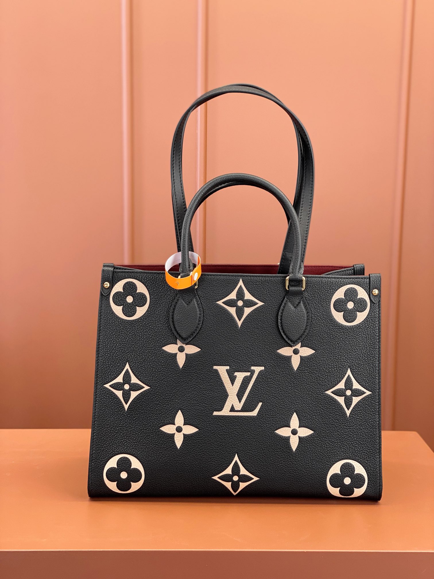 Louis Vuitton ONTHEGO Medium Handbag M45495