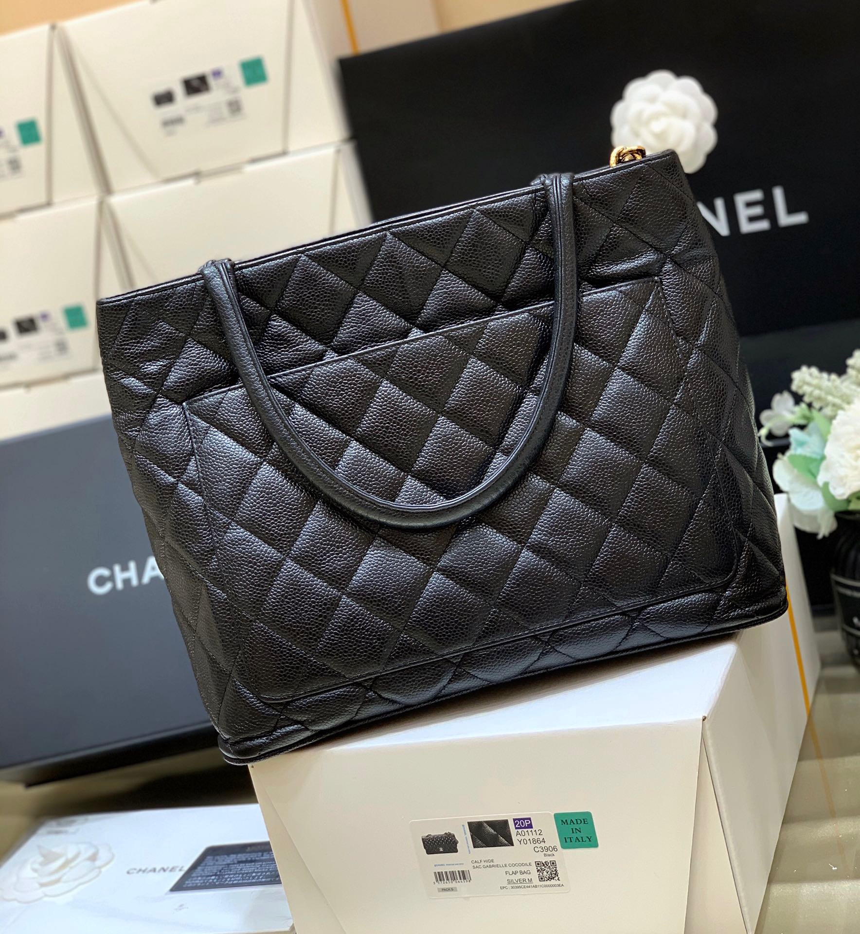 Chanel Vintagep Hilton Bag 91030