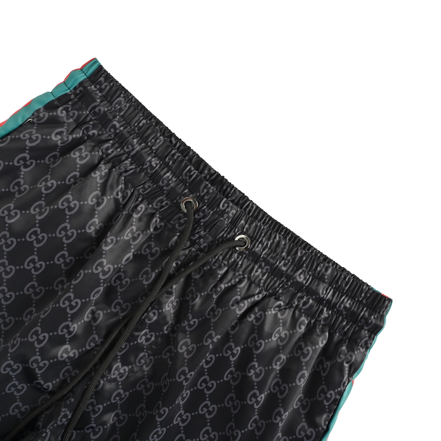 Gucci 25ss beach shorts with red and green side print