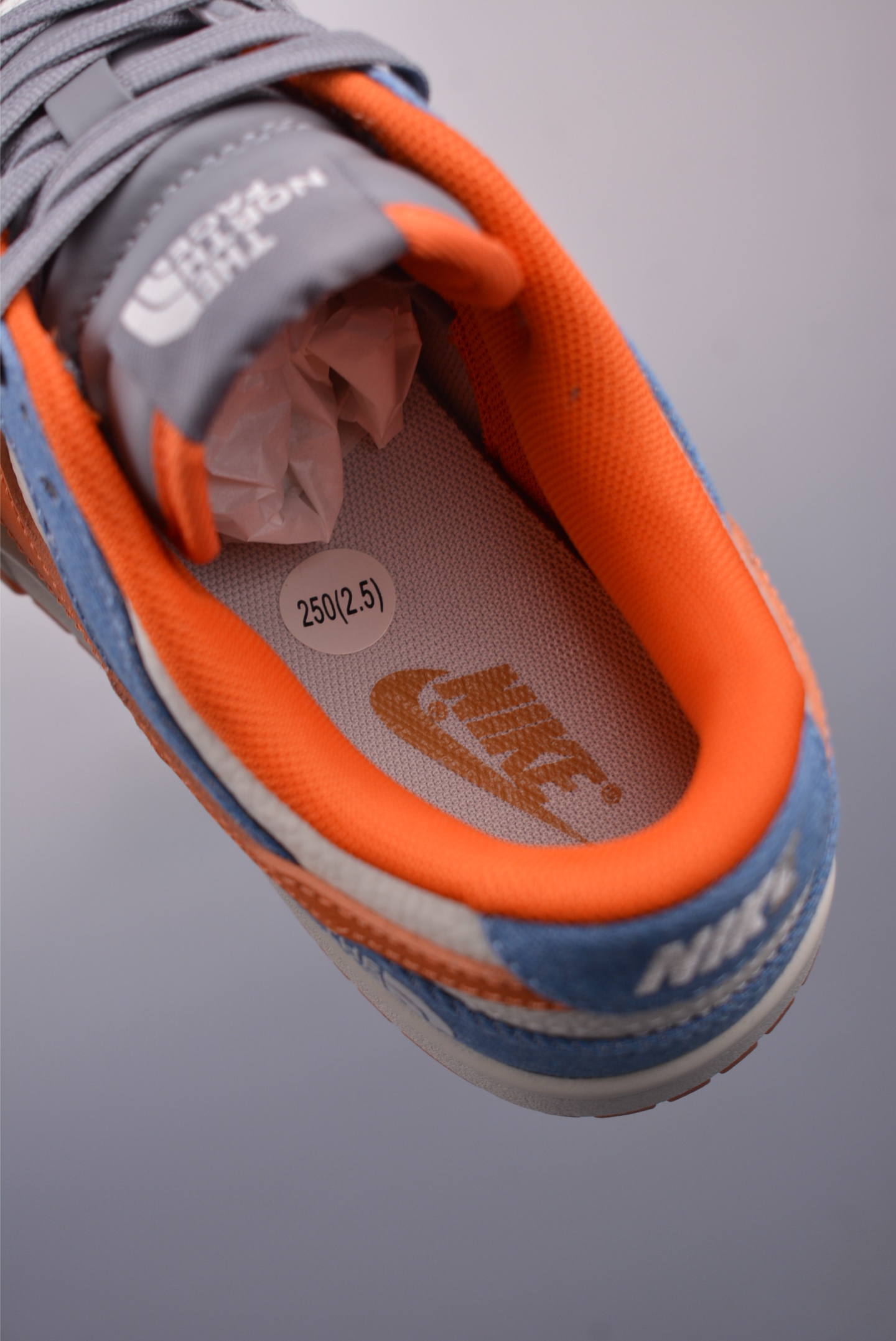 The North Face x Nike SB Dunk Low sneakers Gray, White, Blue and Orange CY5979-112