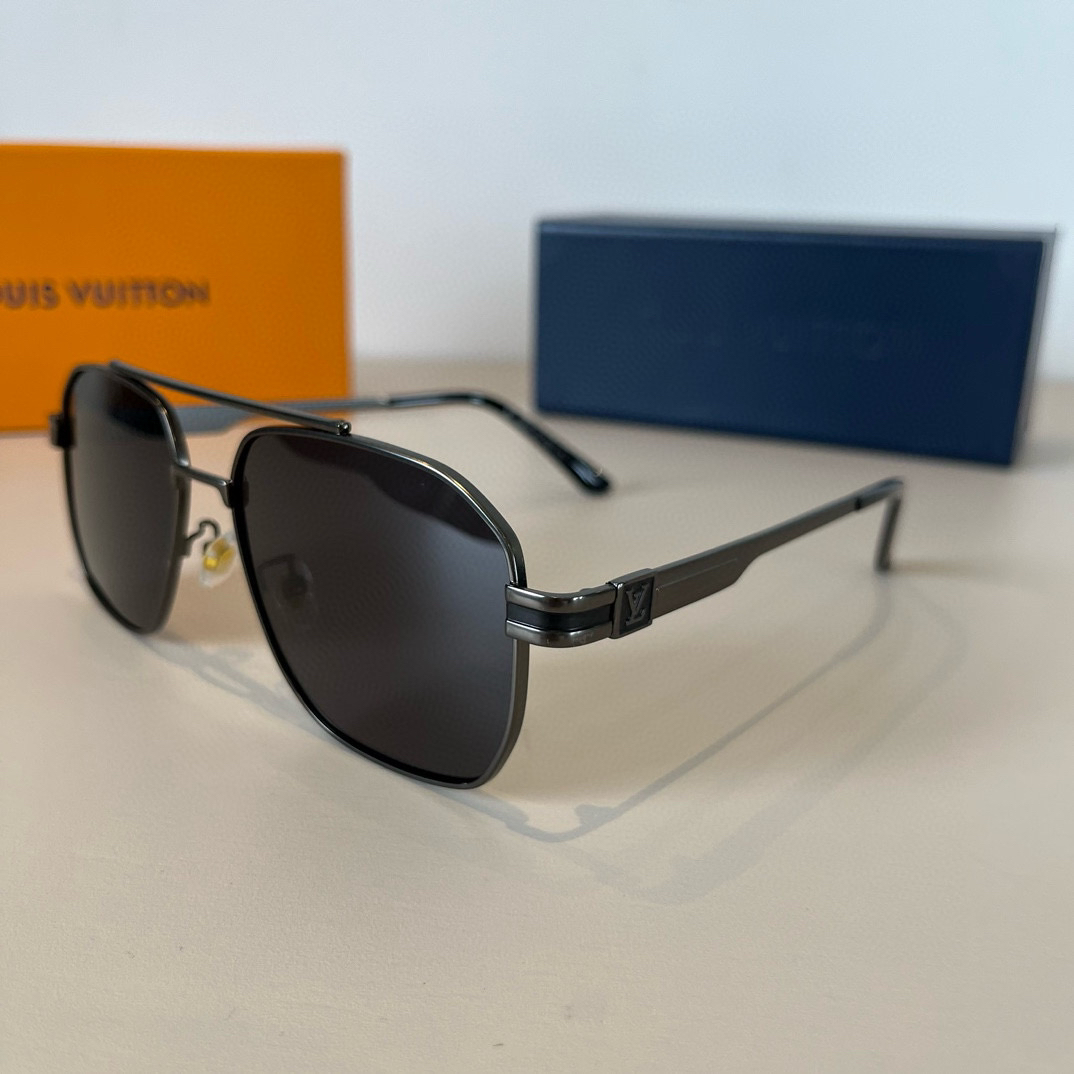 Louis Vuitton square-frame sunglasses