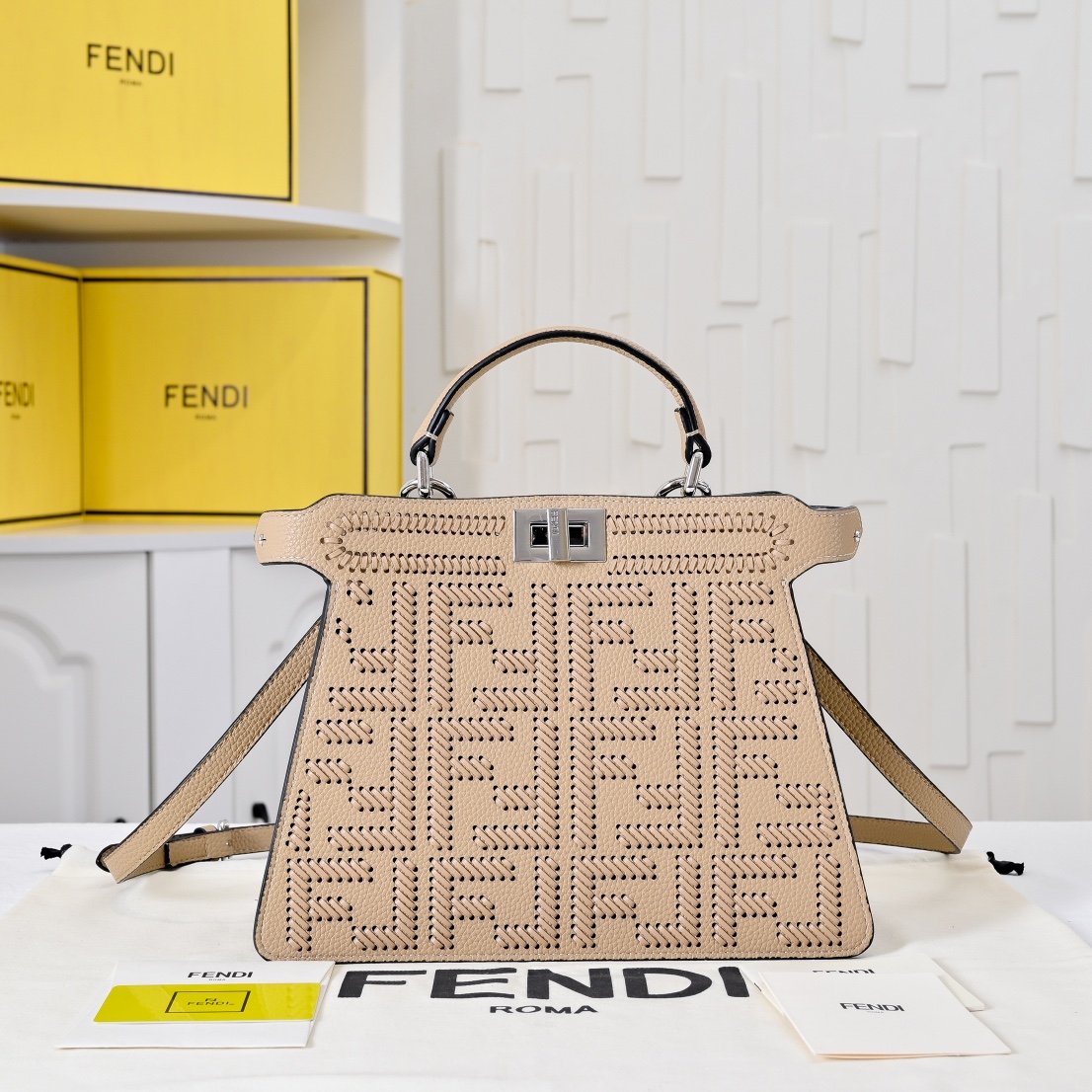 FENDI ekaboo iseeu small bag 3372