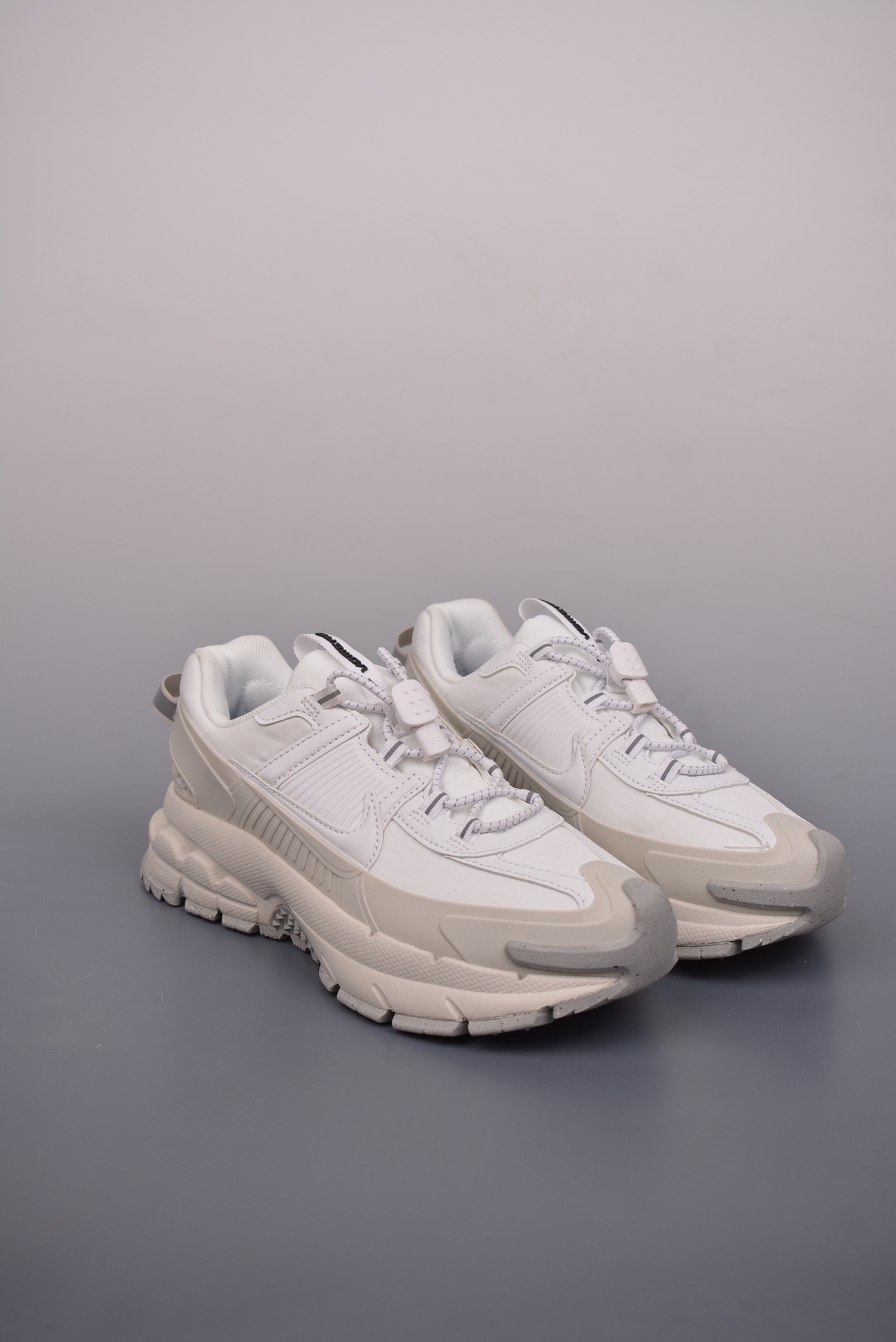 Nike Zoom Vomero 5 RoamSummit White HV5951-100