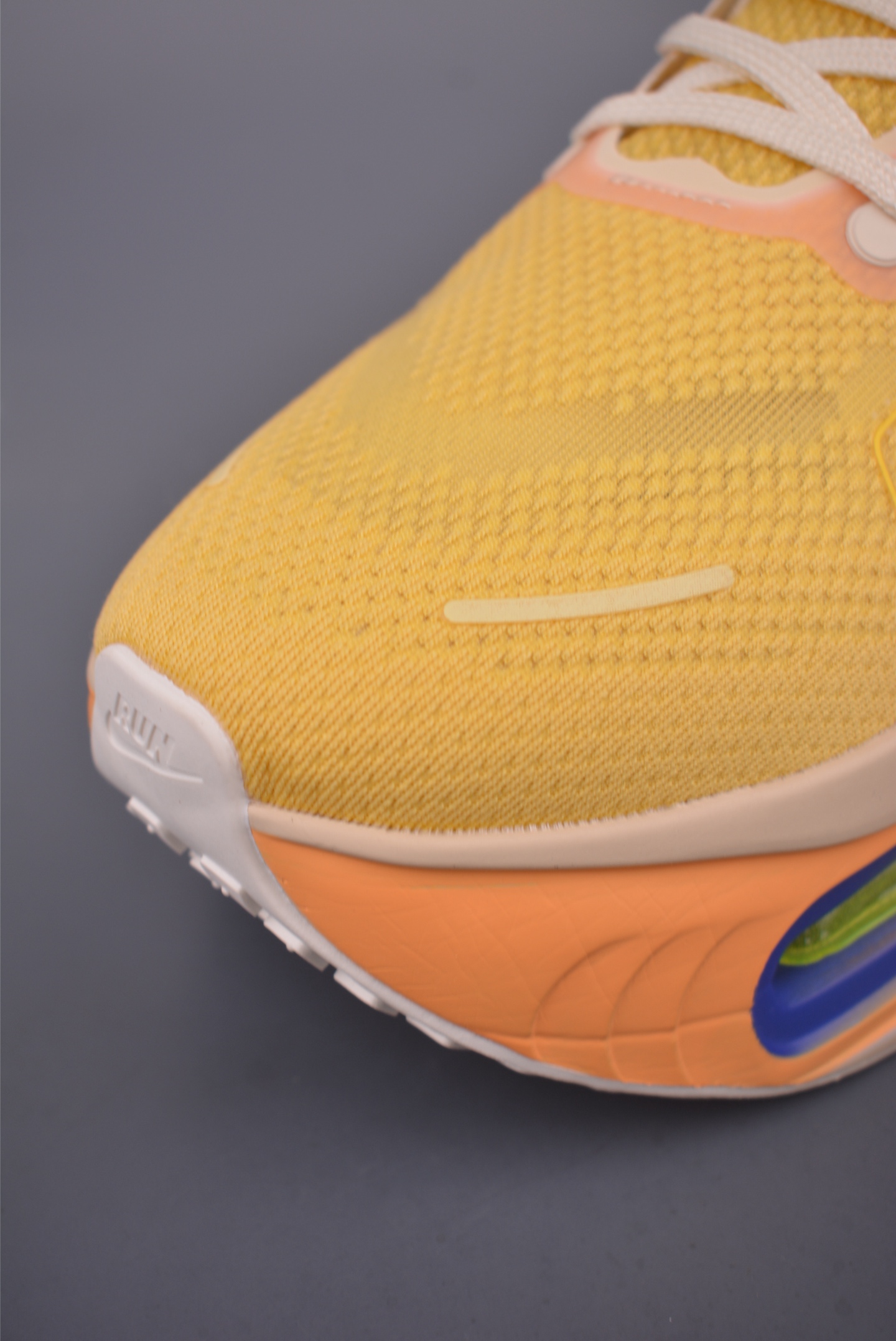 Nike Vomero Premium Air 