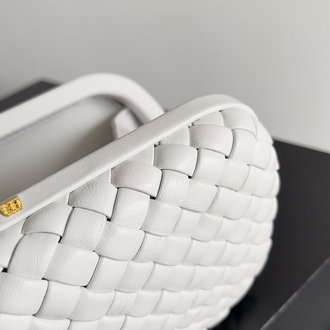Bottega Veneta 24 Spring Fashion Braided Evening Bag 717622