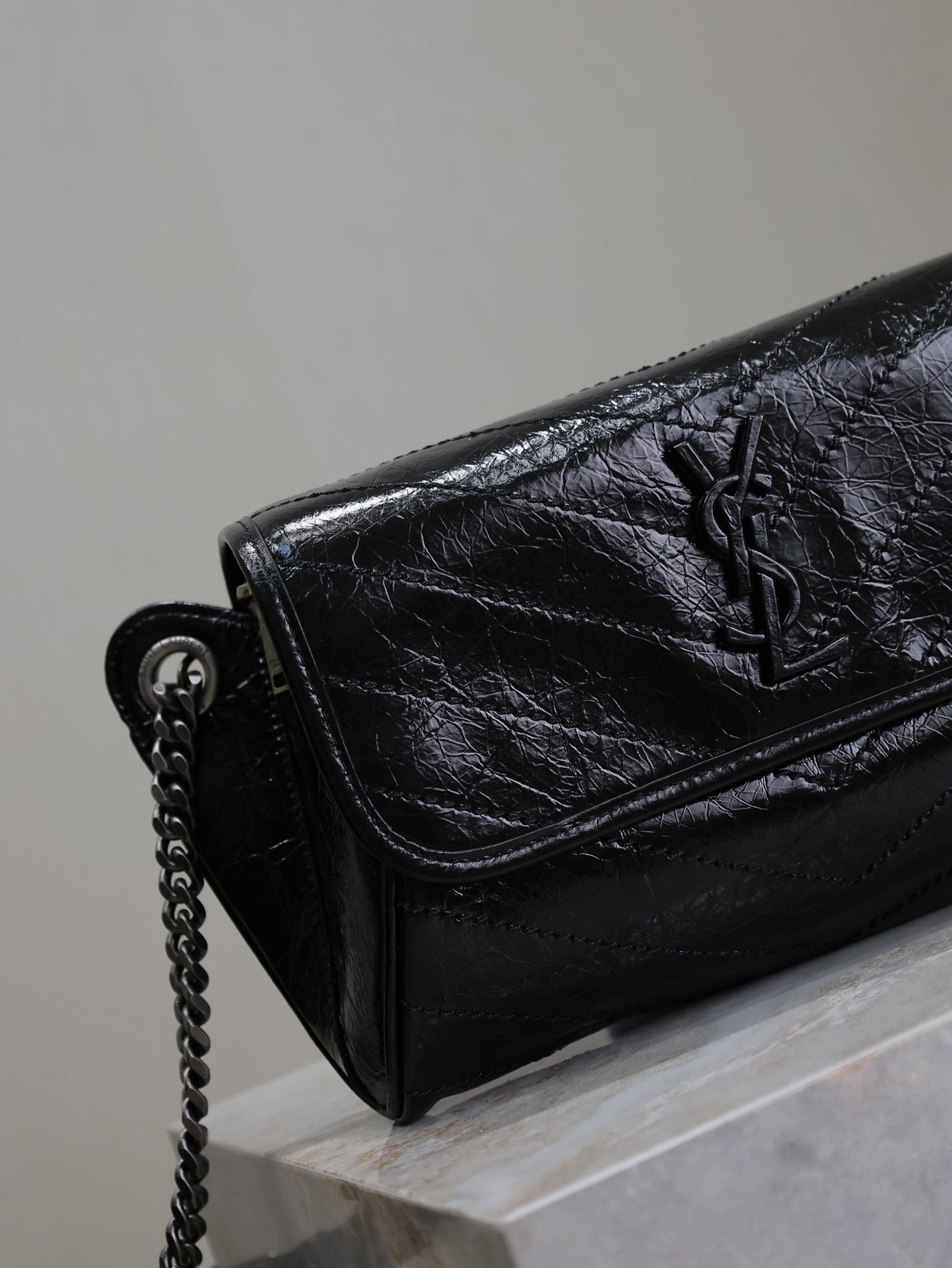 Yves Saint Laurent NIKI BODY BAG 577124