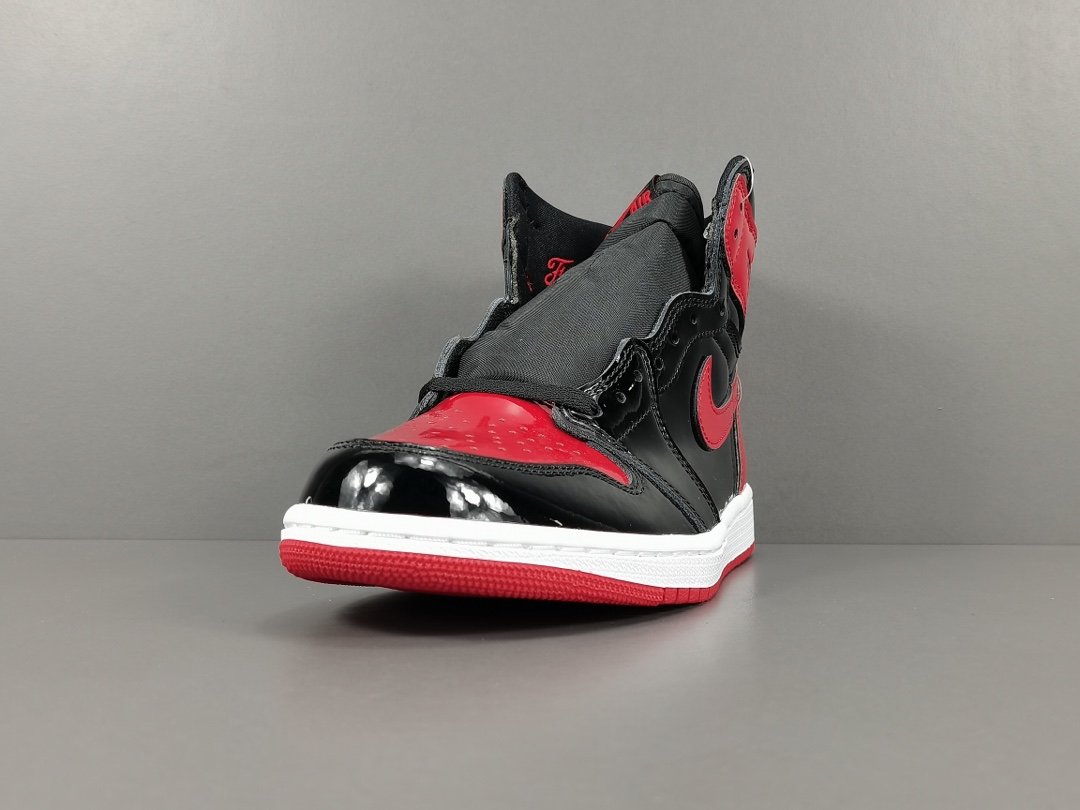 Nike Air Jordan 1 Retro High OGWide Patent 555088-063