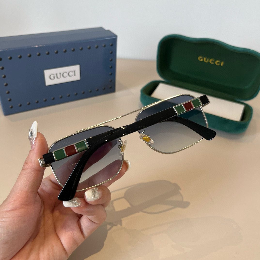 Gucci Square Frame Sunglasses