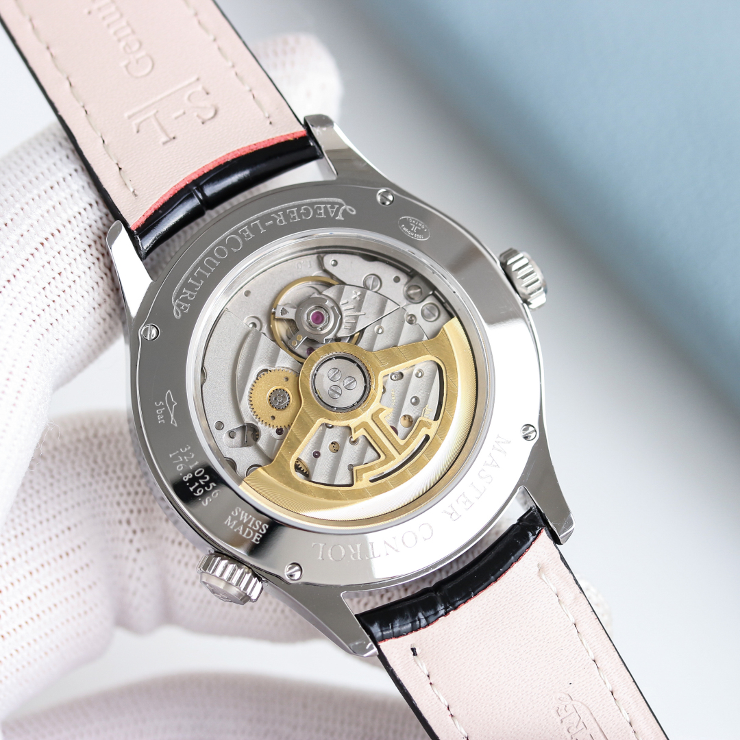 Jaeger-LeCoultre Master Geographer Q1428421