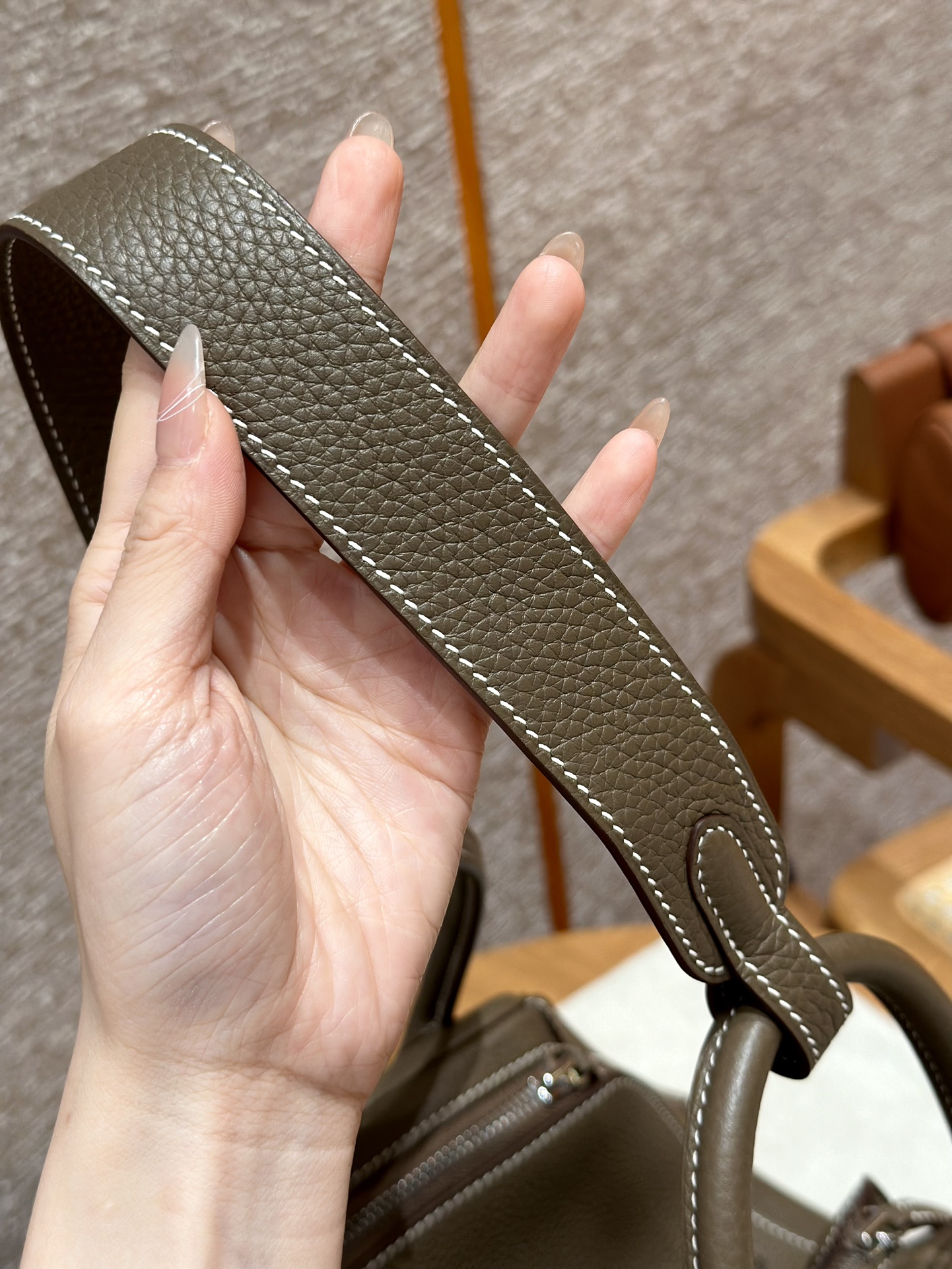 Hermès Lindy 18Etoupe Handbag(Handmade to order)