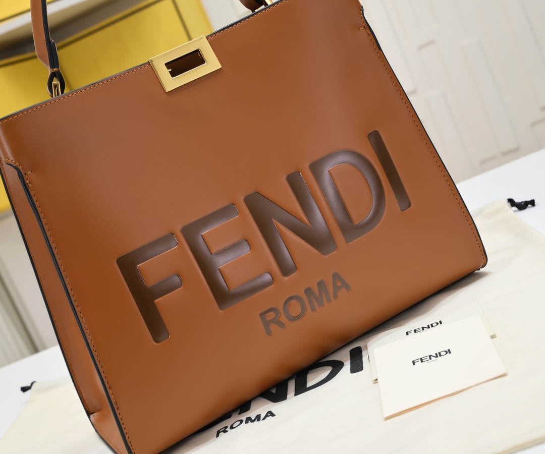 FENDI peeekaboo X-Lite series handbag 3306
